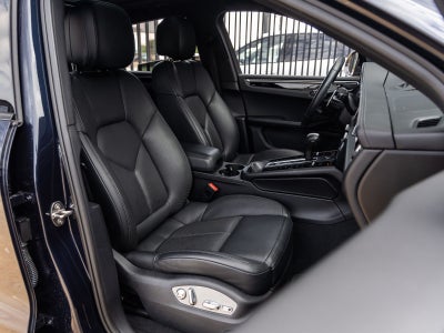 2023 Porsche Macan T