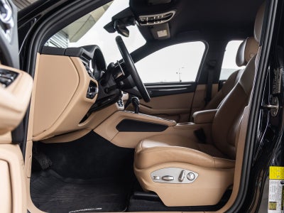 2024 Porsche Macan Macan (MY24)