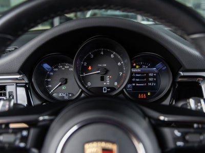 2024 Porsche Macan Macan (MY24)