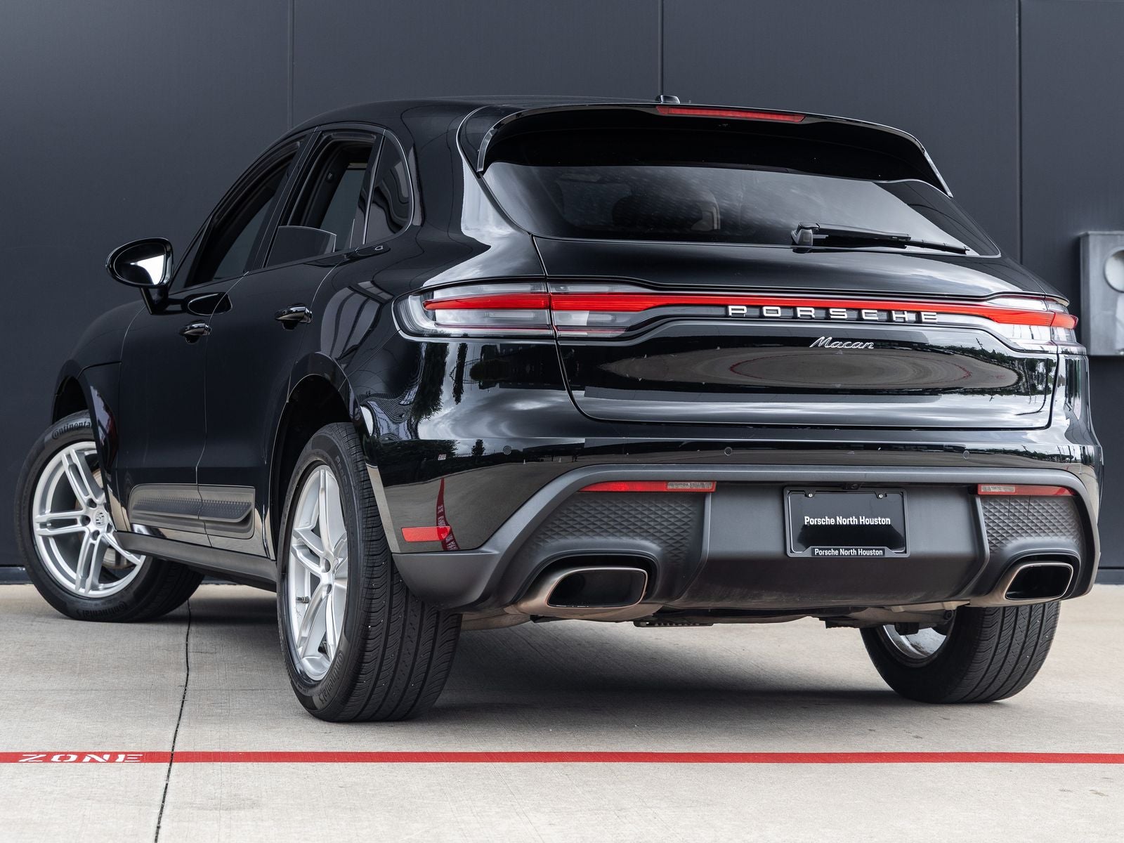 2024 Porsche Macan Macan (MY24)