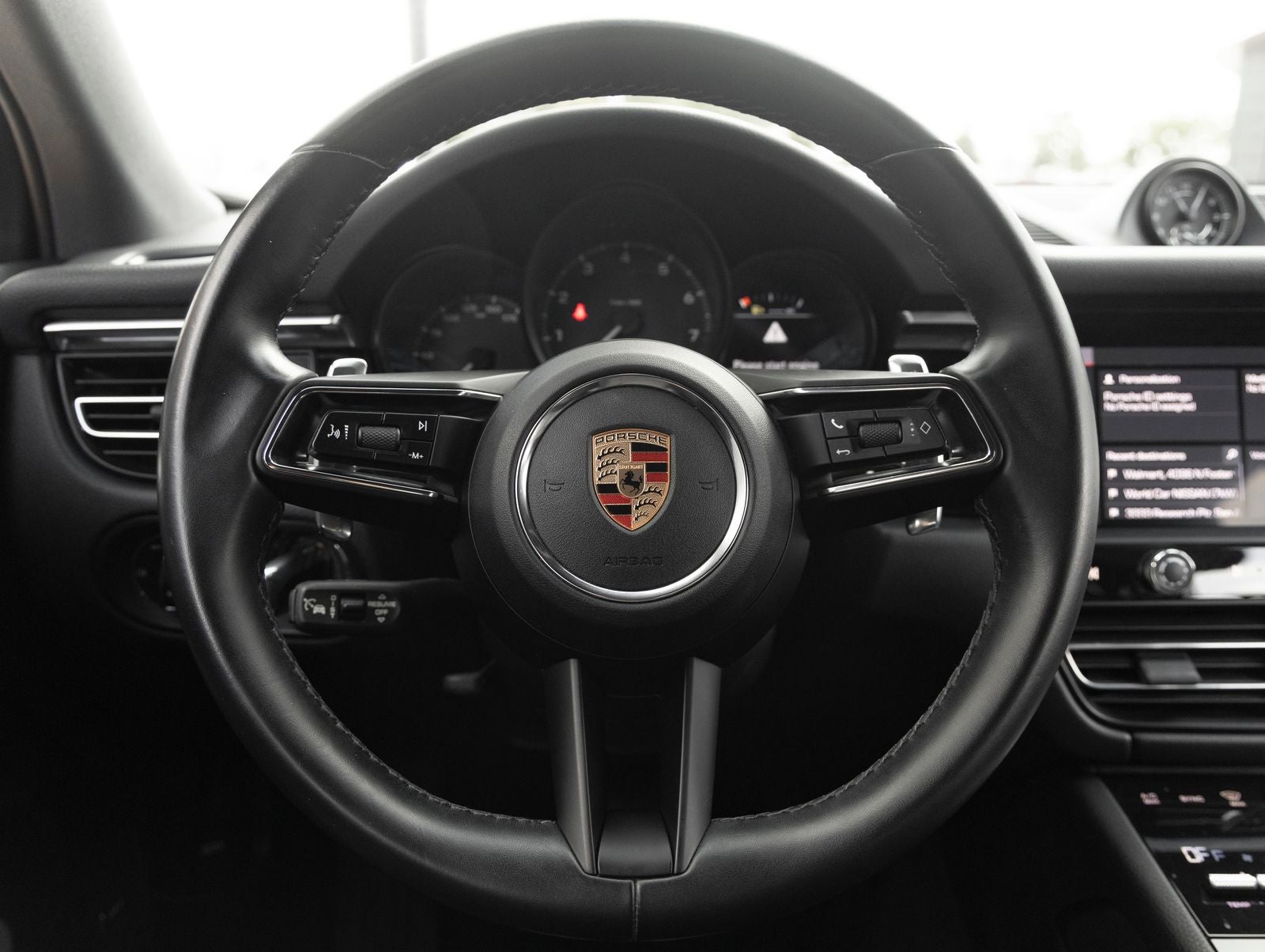 2024 Porsche Macan AWD