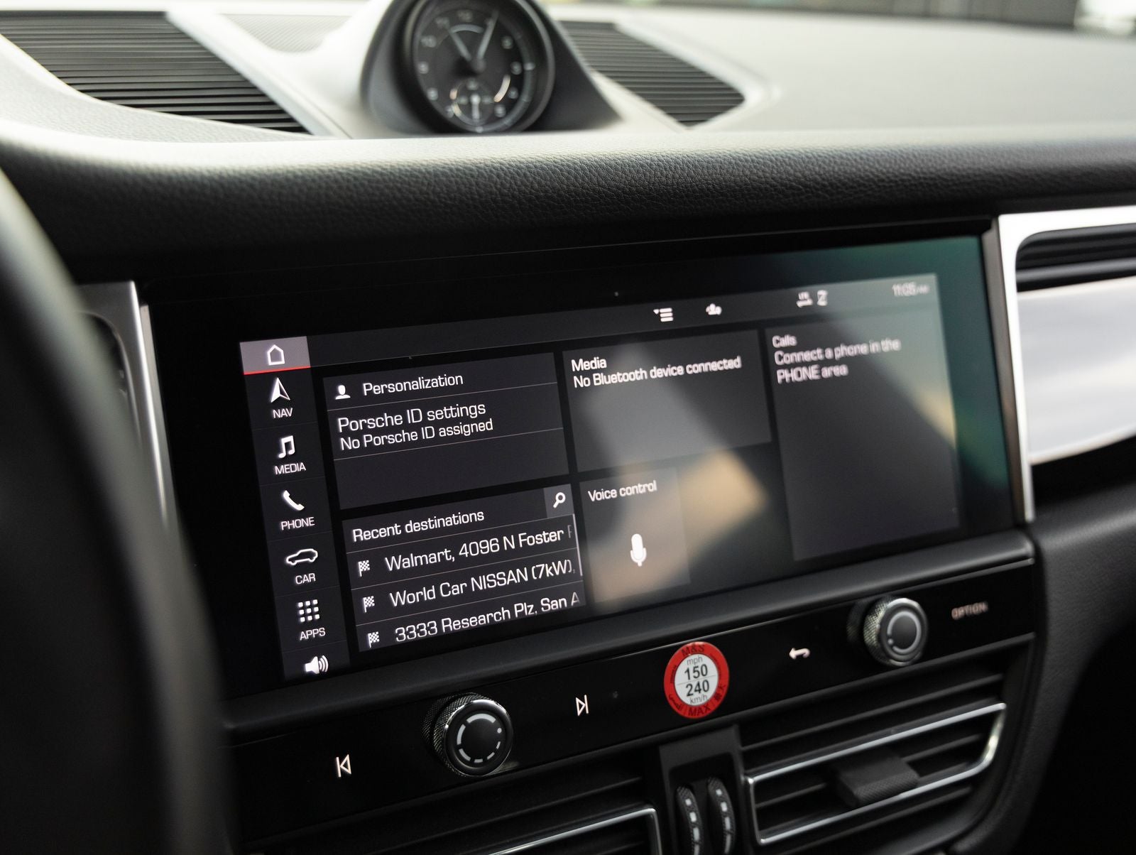 2024 Porsche Macan AWD