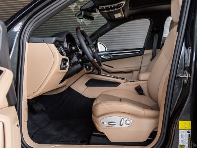 2025 Porsche Macan Macan