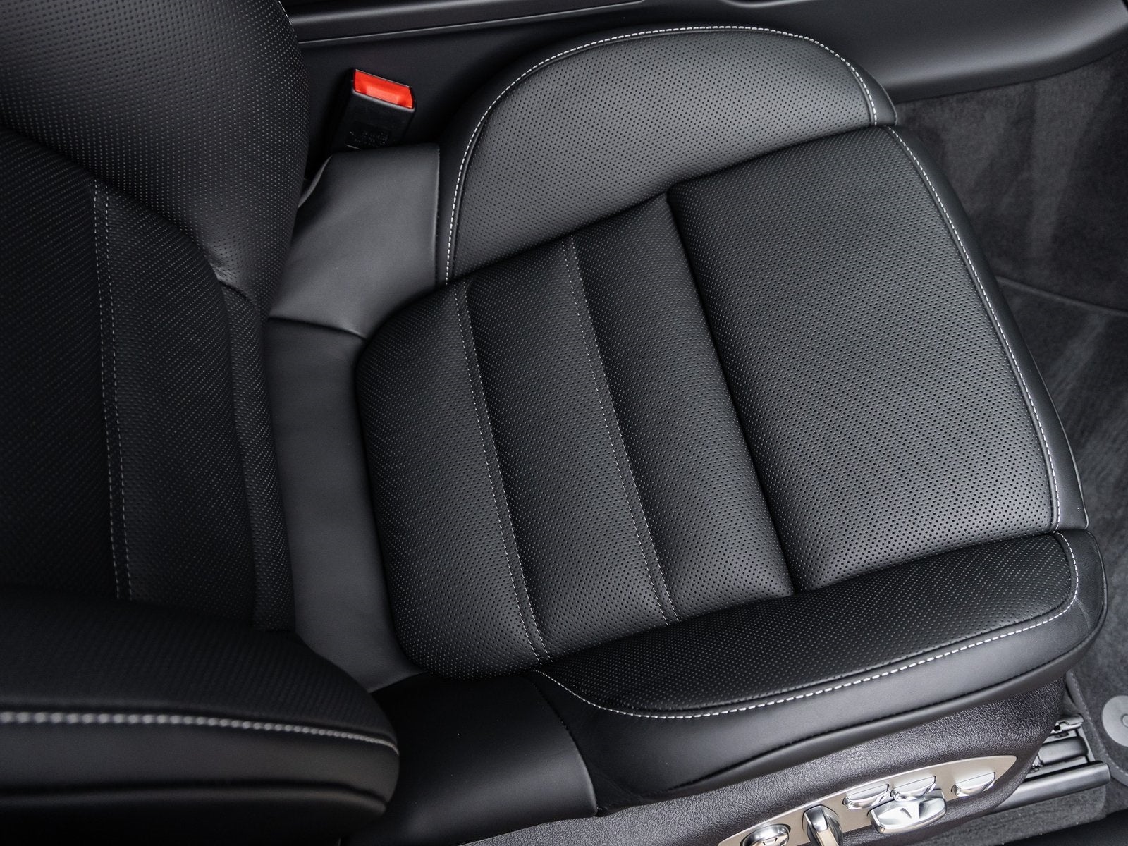 2026 Porsche Macan Macan T