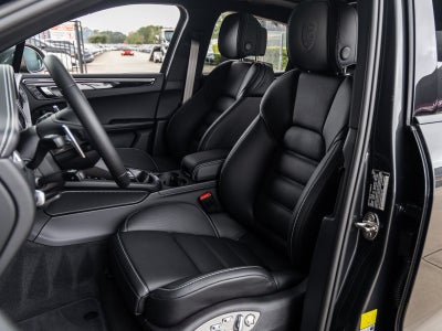 2026 Porsche Macan Macan T