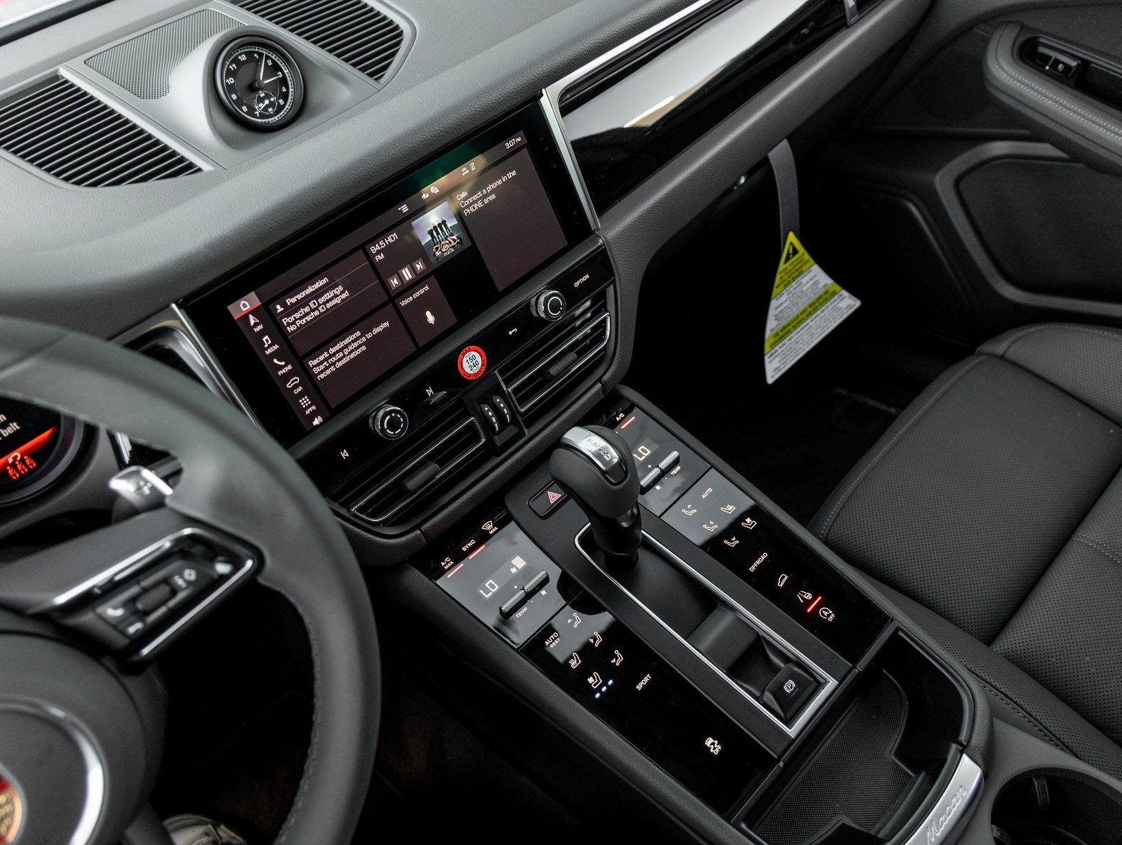 2026 Porsche Macan Macan