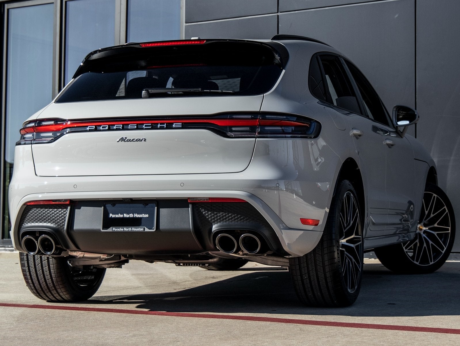2026 Porsche Macan Macan