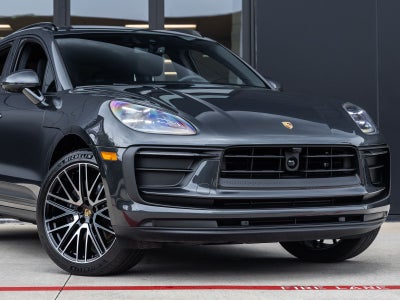 2026 Porsche Macan Macan