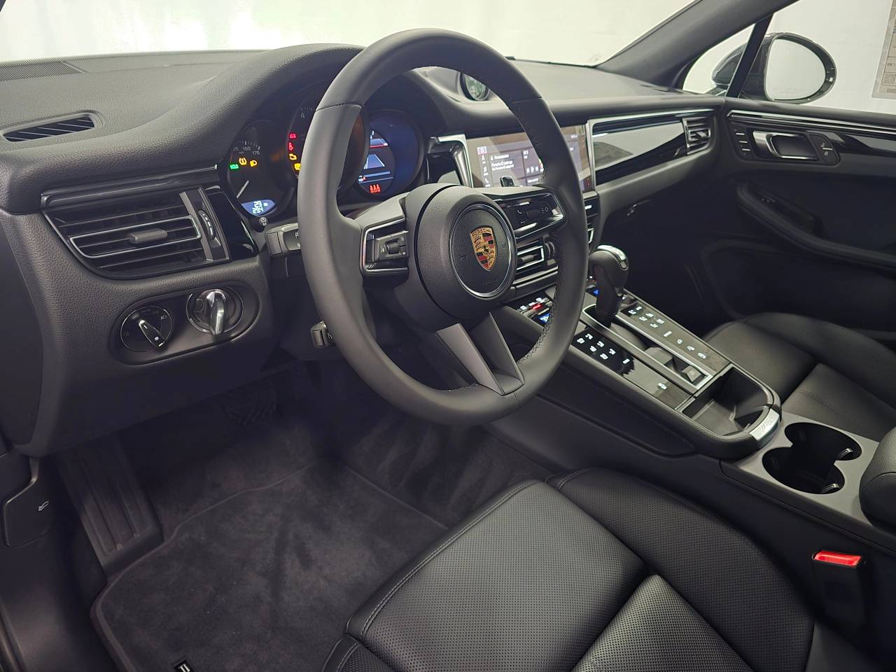 2026 Porsche Macan AWD