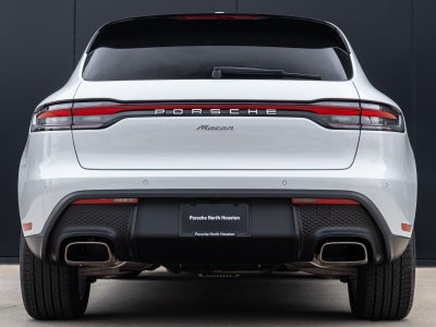 2026 Porsche Macan AWD