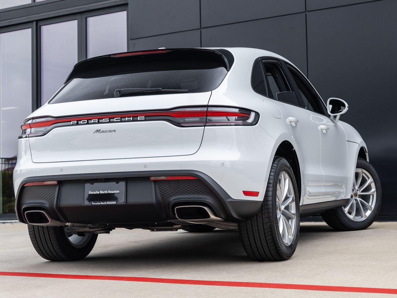 2026 Porsche Macan AWD