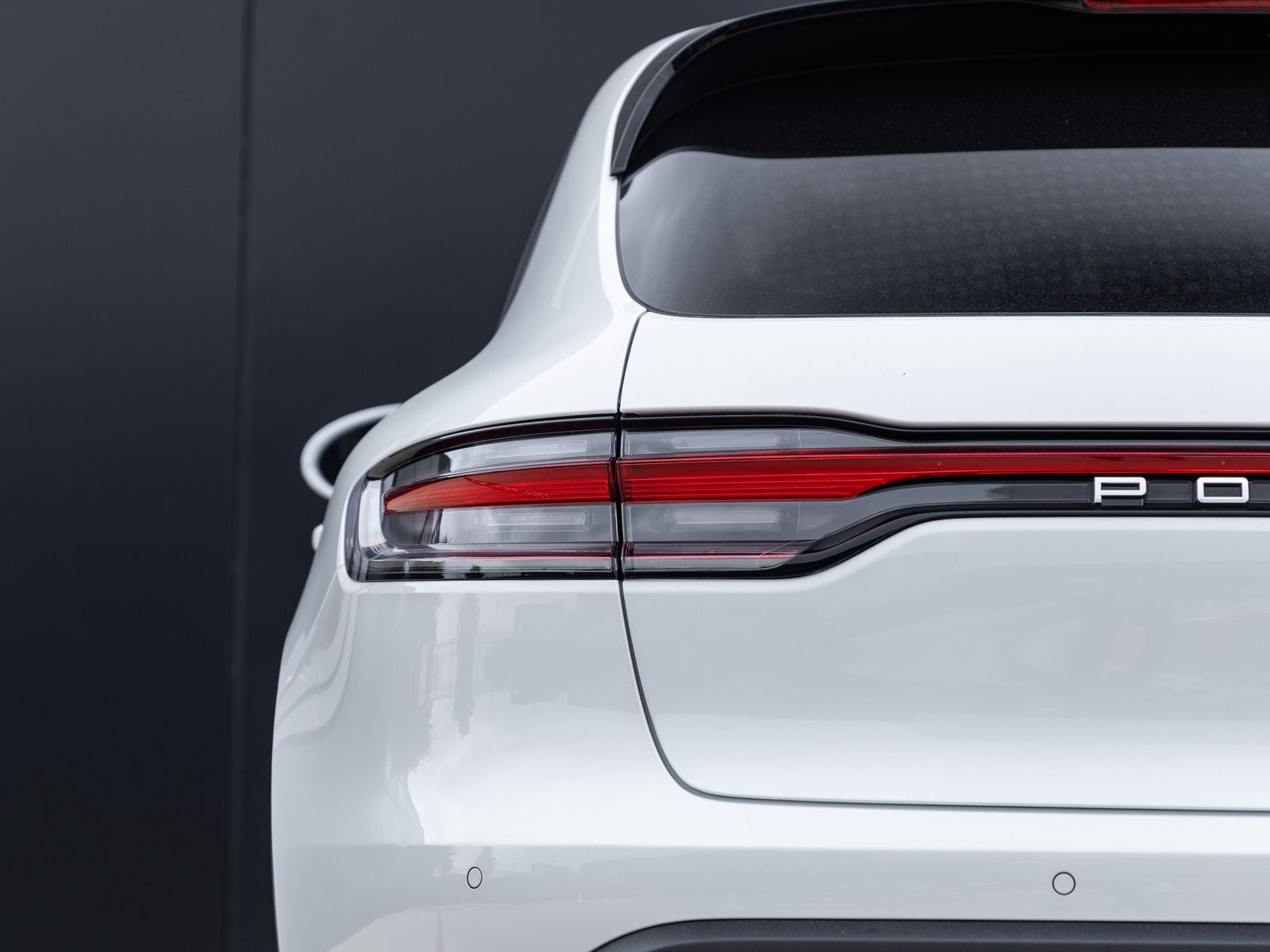 2026 Porsche Macan AWD