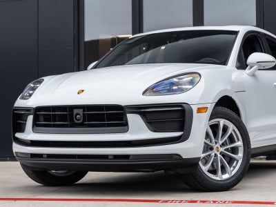 2026 Porsche Macan AWD