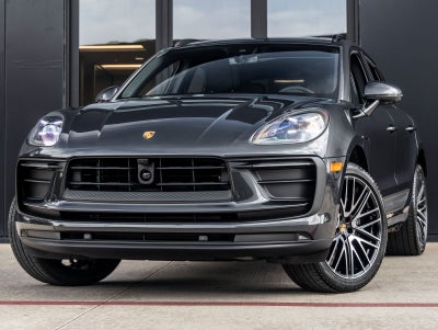 2026 Porsche Macan AWD