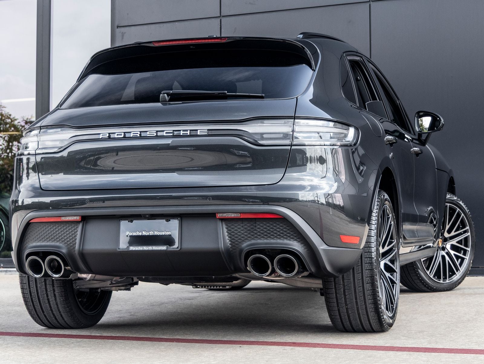 2026 Porsche Macan AWD