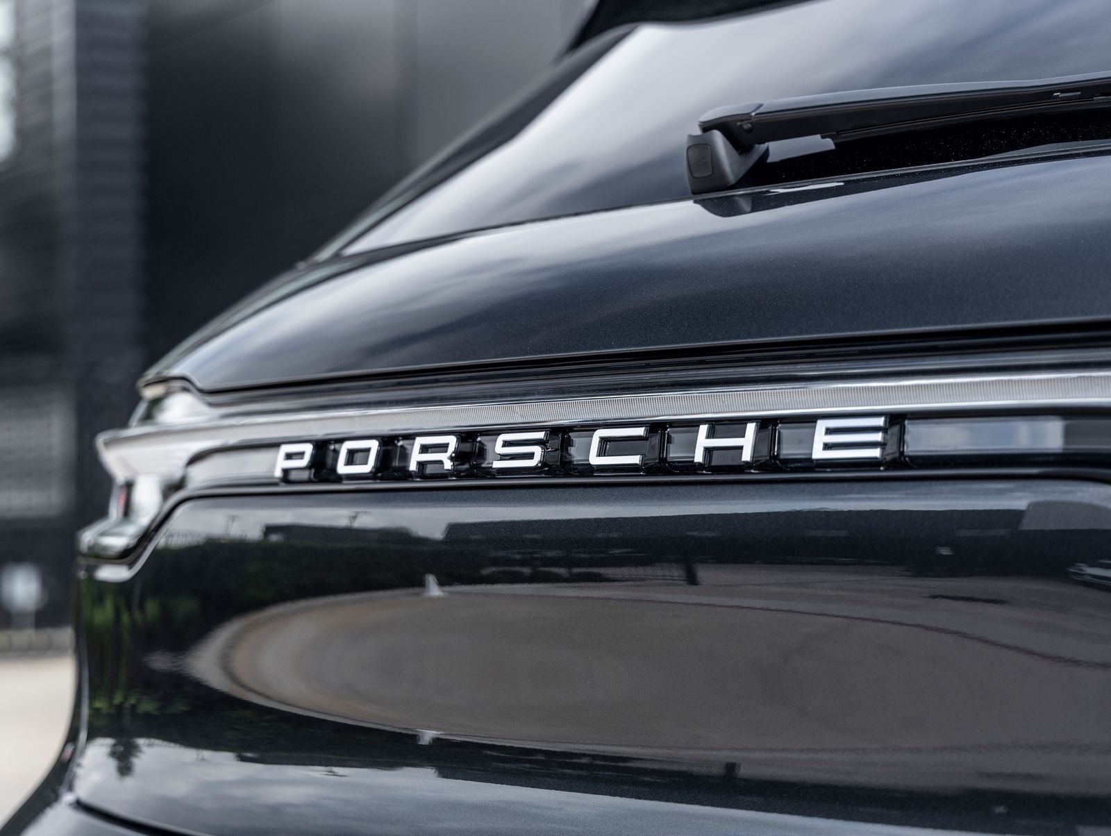 2026 Porsche Macan AWD
