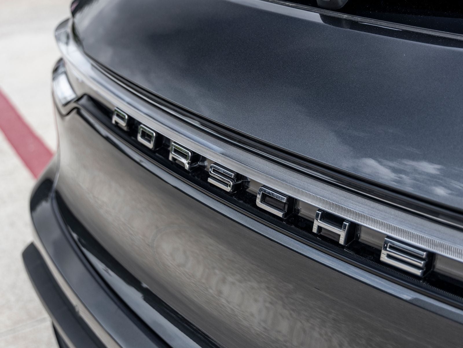 2026 Porsche Macan AWD