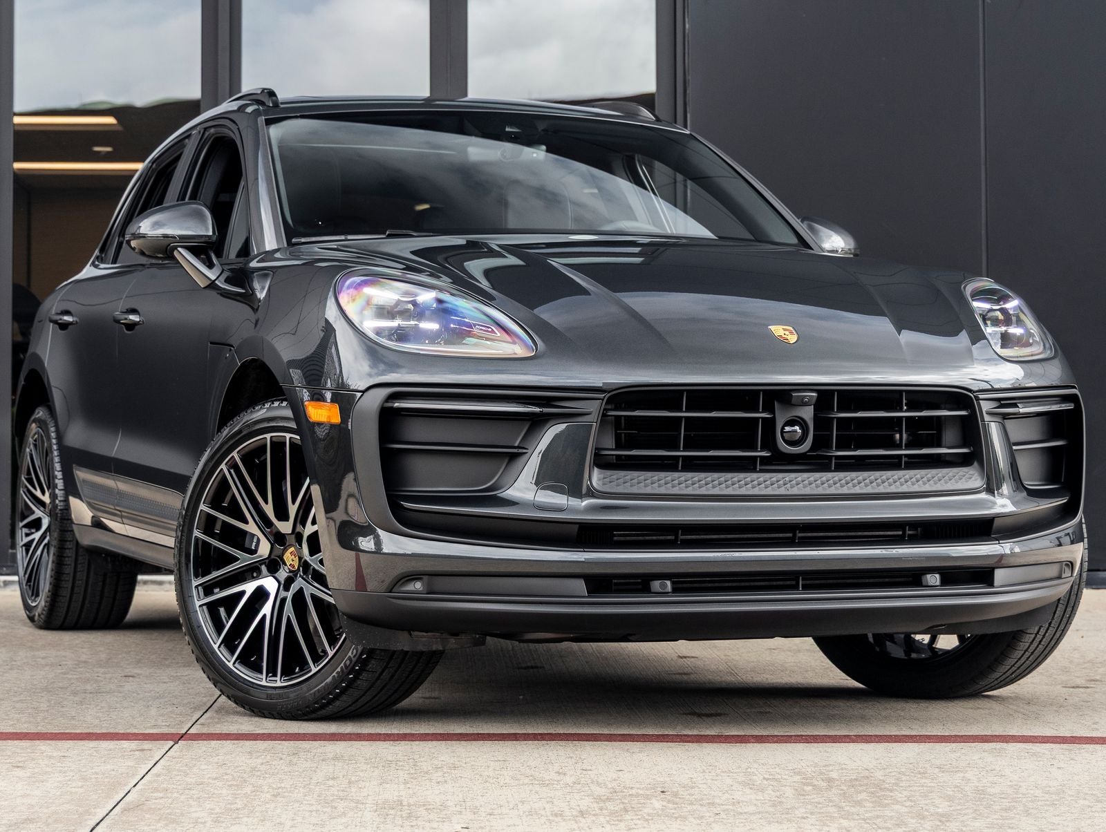 2026 Porsche Macan AWD