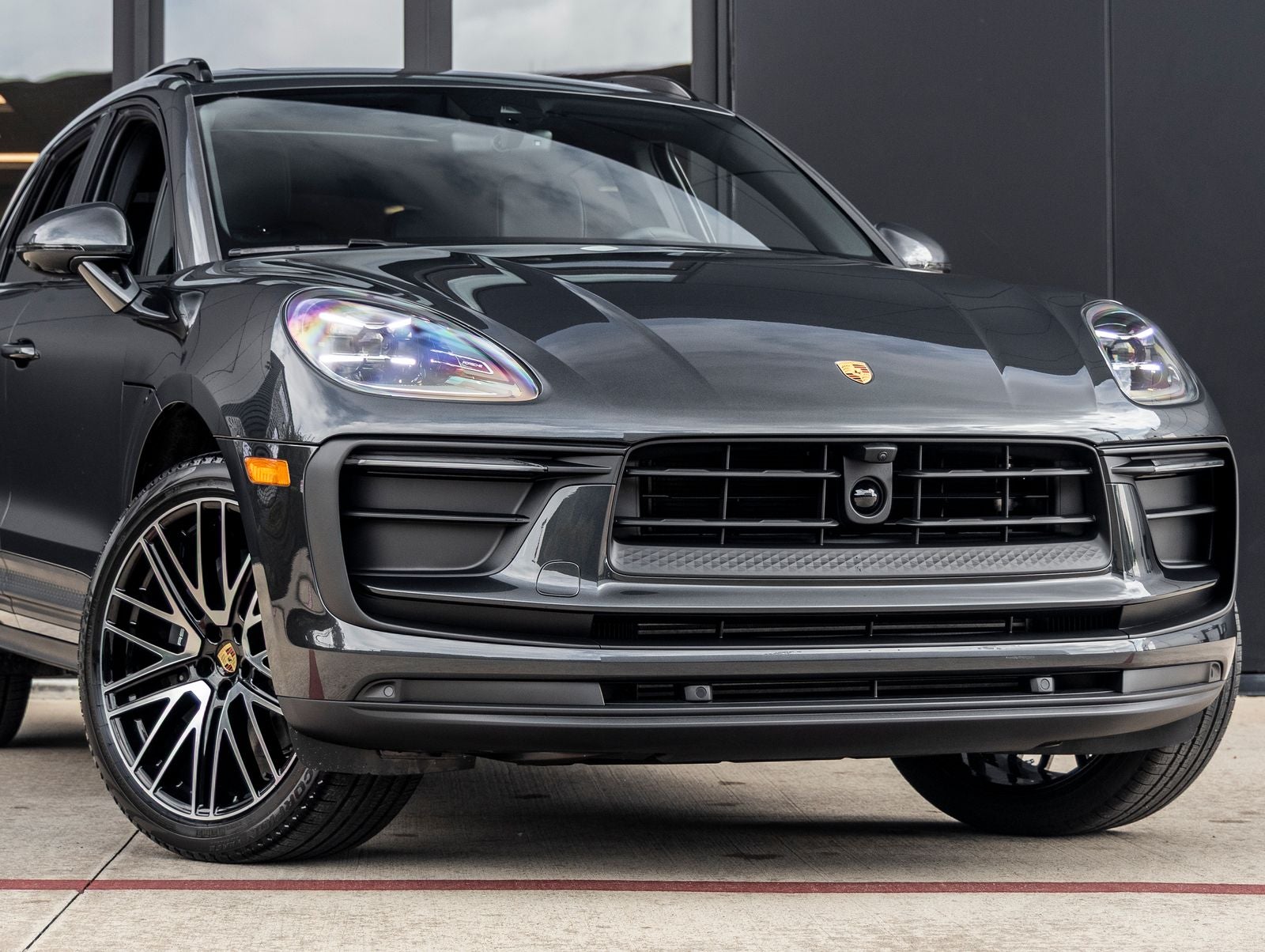 2026 Porsche Macan AWD