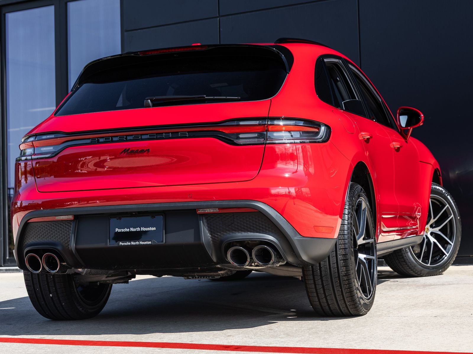2026 Porsche Macan AWD