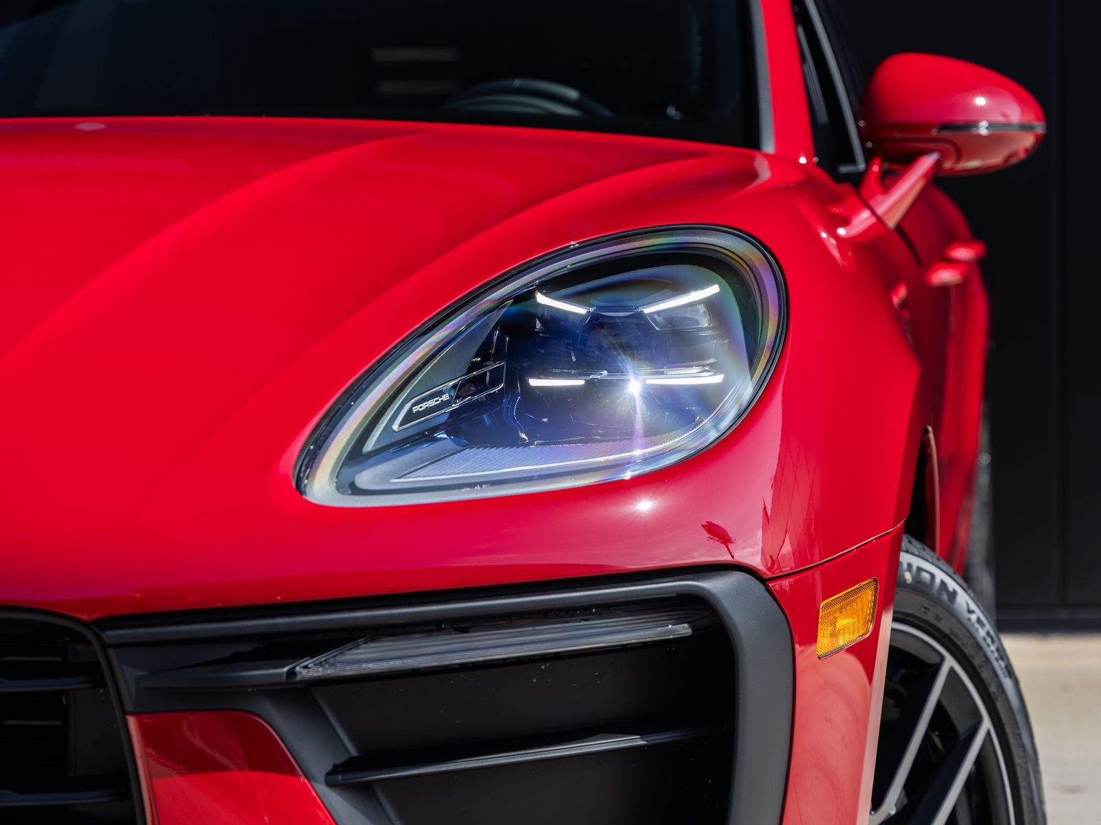 2026 Porsche Macan AWD