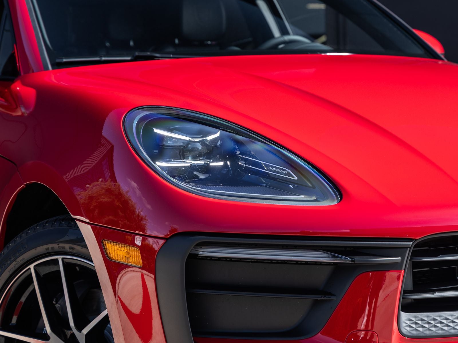 2026 Porsche Macan AWD