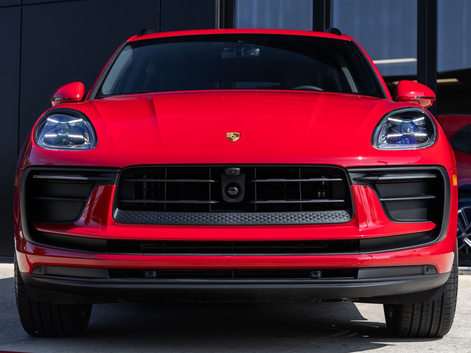 2026 Porsche Macan AWD