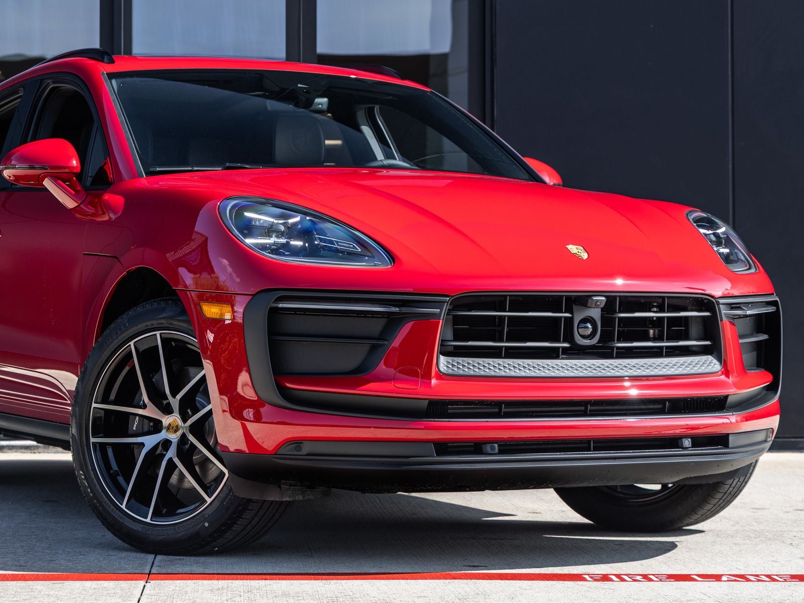 2026 Porsche Macan AWD