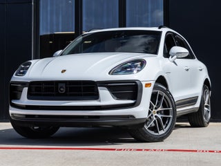 2026 Porsche Macan AWD