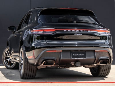 2026 Porsche Macan AWD