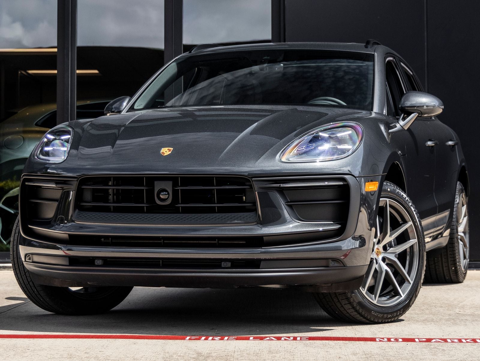 2026 Porsche Macan AWD