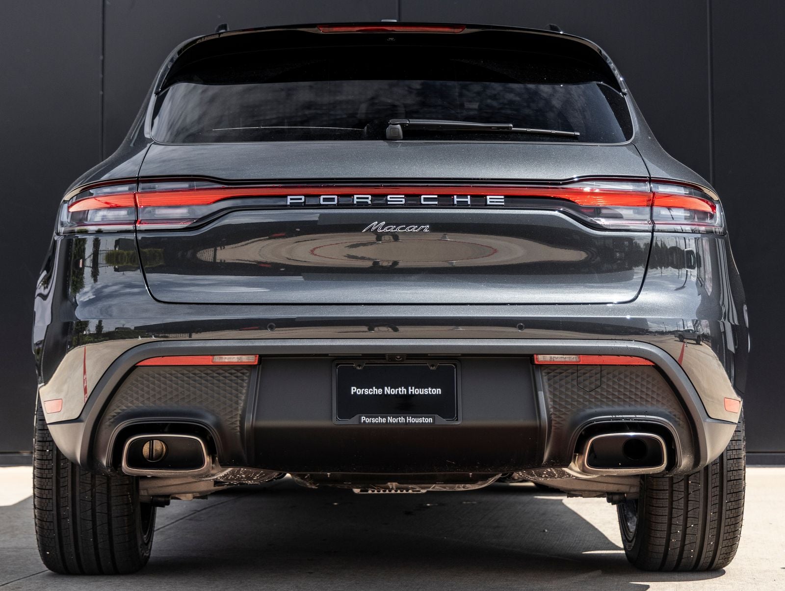 2026 Porsche Macan AWD