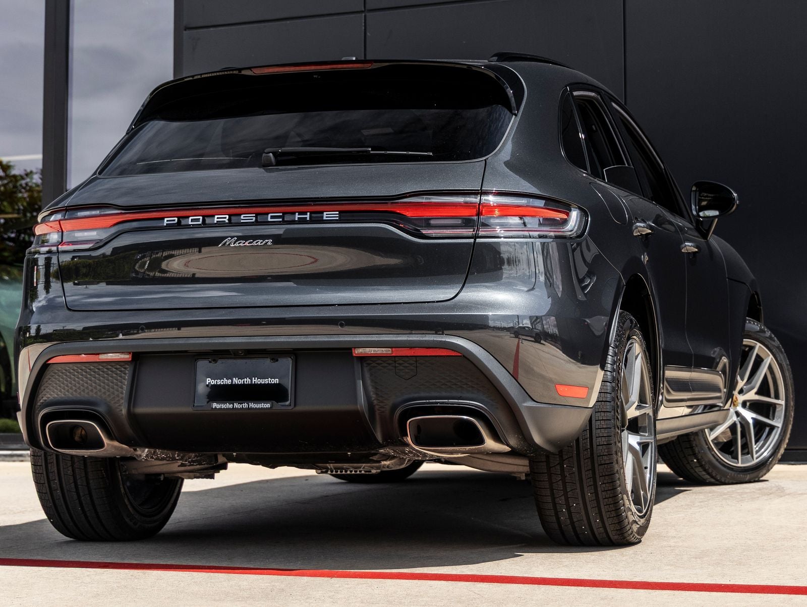 2026 Porsche Macan AWD