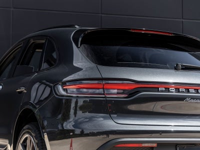 2026 Porsche Macan AWD