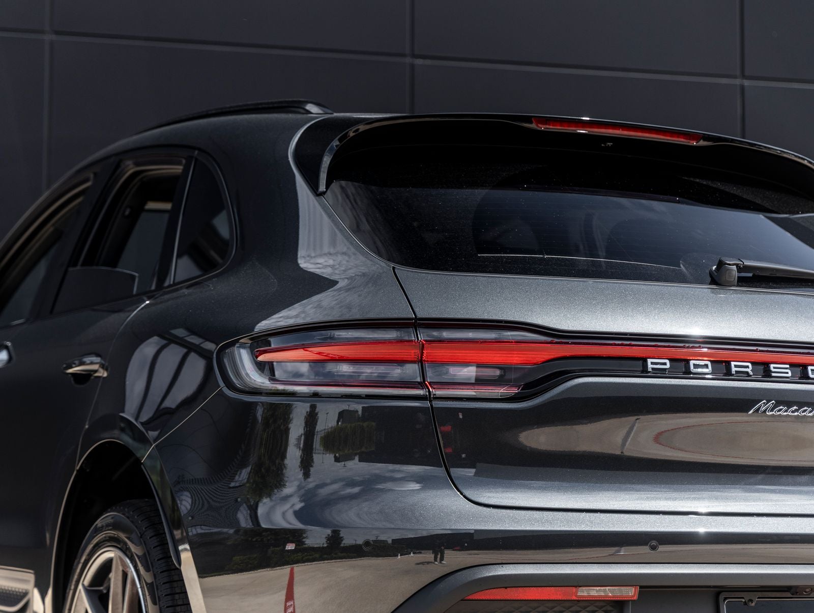 2026 Porsche Macan AWD