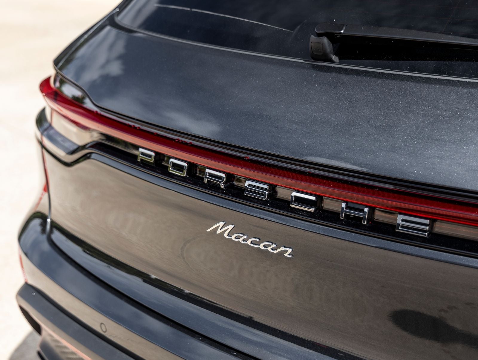2026 Porsche Macan AWD