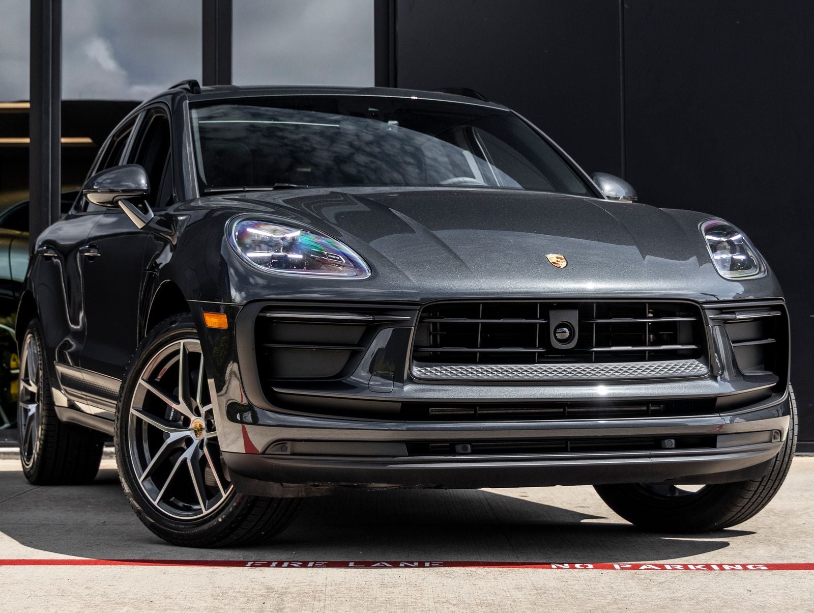 2026 Porsche Macan AWD