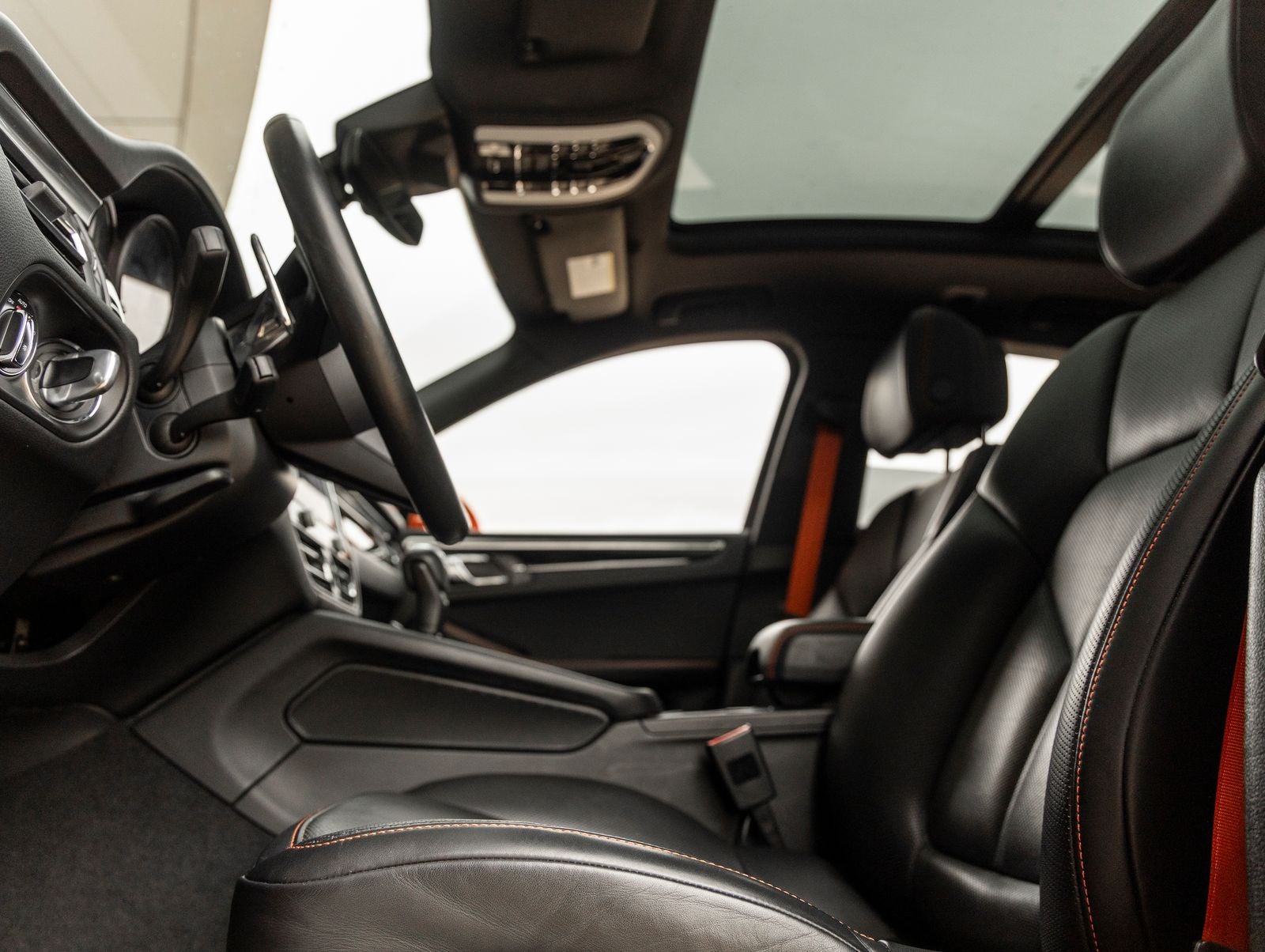 2022 Porsche Macan Macan