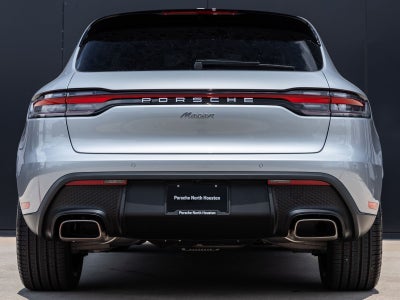 2026 Porsche Macan Base