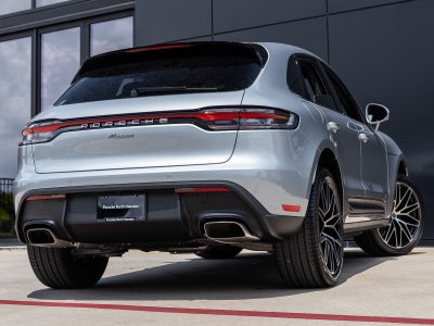2026 Porsche Macan Base