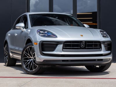 2026 Porsche Macan Base