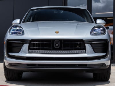 2026 Porsche Macan Base