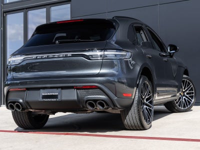 2026 Porsche Macan AWD