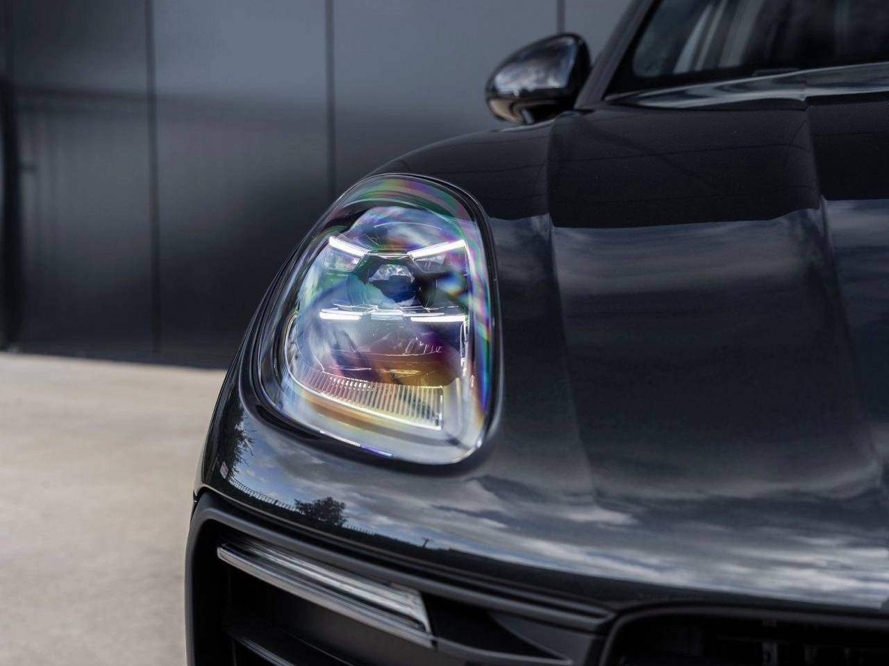 2026 Porsche Macan AWD