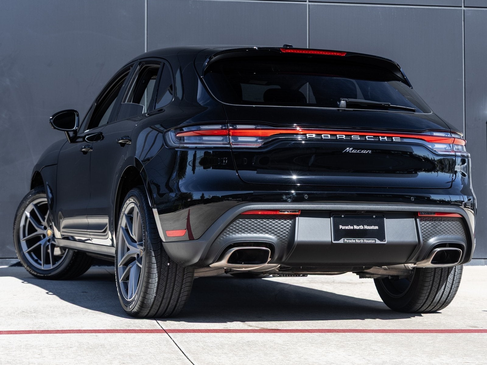 2026 Porsche Macan Macan