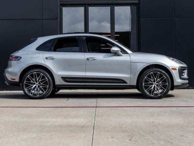 2026 Porsche Macan Macan