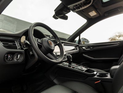 2026 Porsche Macan Macan