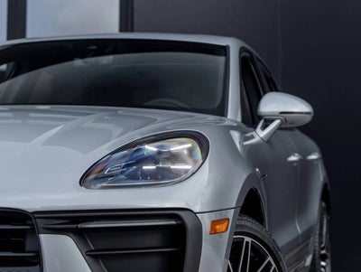 2026 Porsche Macan Macan