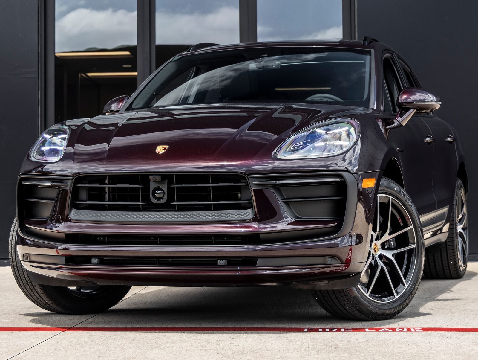 2026 Porsche Macan AWD
