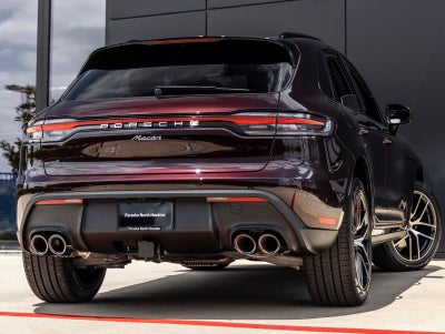 2026 Porsche Macan AWD